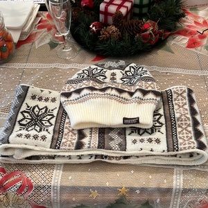Muk Luks Fairisle print winter beanie hat and scarf. Gray and cream color.